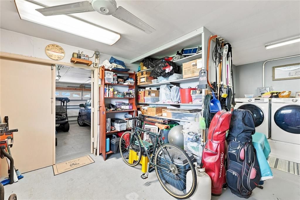 На продажу: $324,500 (2 спален, 2 ванн, 1697 Квадратных фут)
