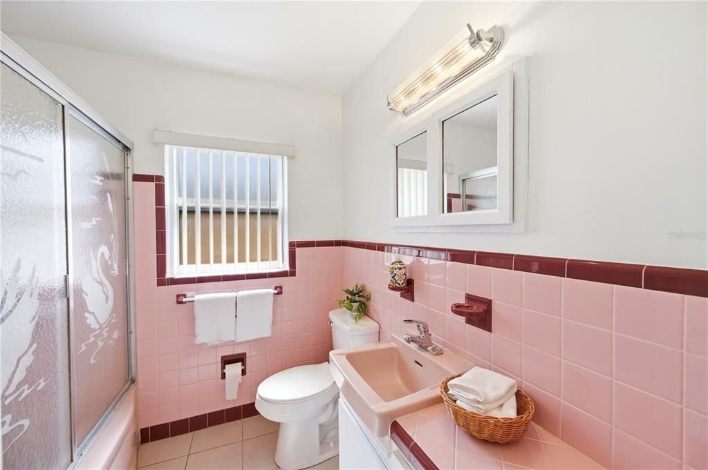 В аренду: $2,500 (2 спален, 2 ванн, 1334 Квадратных фут)