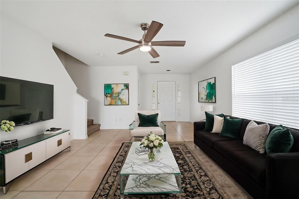 For Rent: $2,450 (4 beds, 2 baths, 1854 Square Feet)