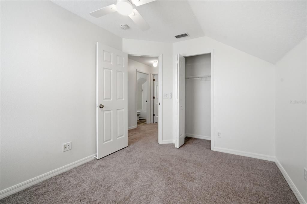 For Rent: $2,450 (4 beds, 2 baths, 1854 Square Feet)