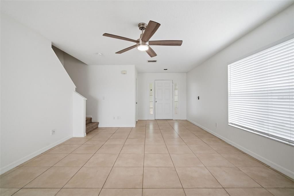 For Rent: $2,450 (4 beds, 2 baths, 1854 Square Feet)