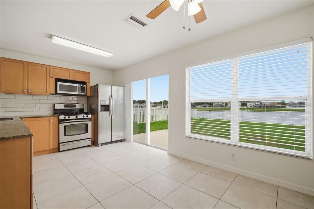 For Rent: $2,450 (4 beds, 2 baths, 1854 Square Feet)