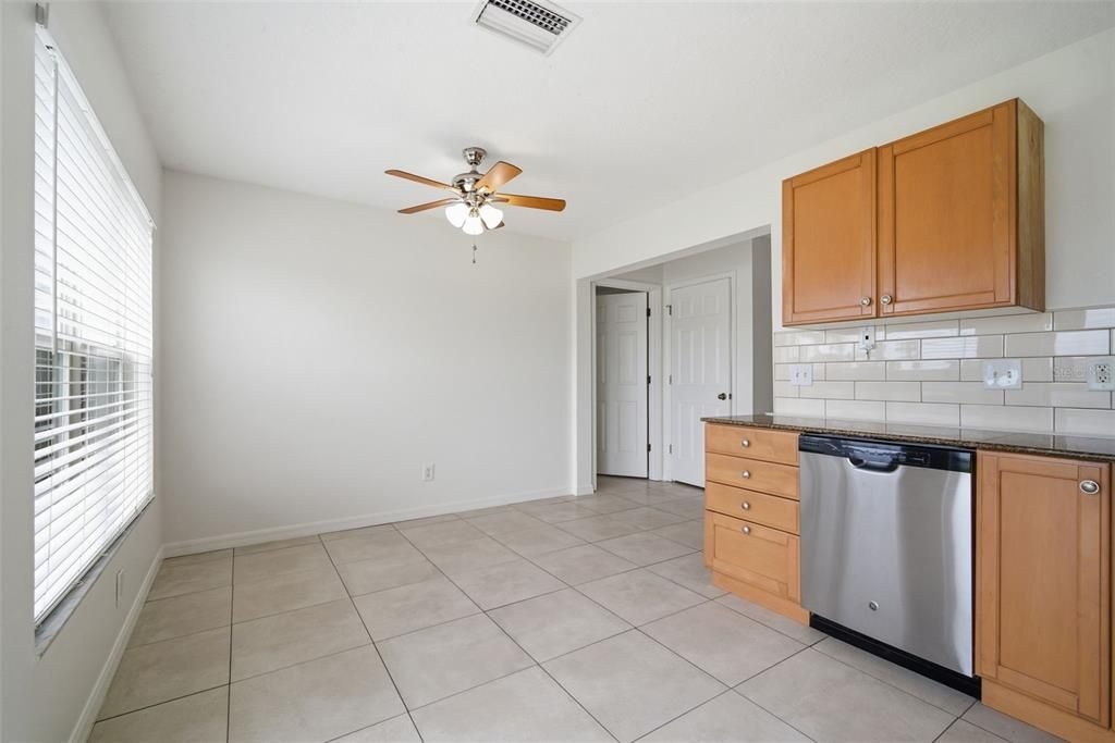 For Rent: $2,450 (4 beds, 2 baths, 1854 Square Feet)