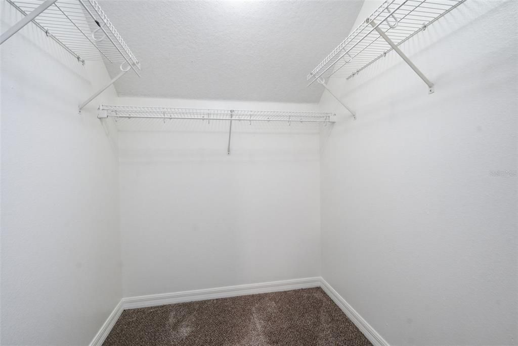 For Rent: $2,450 (4 beds, 2 baths, 1854 Square Feet)