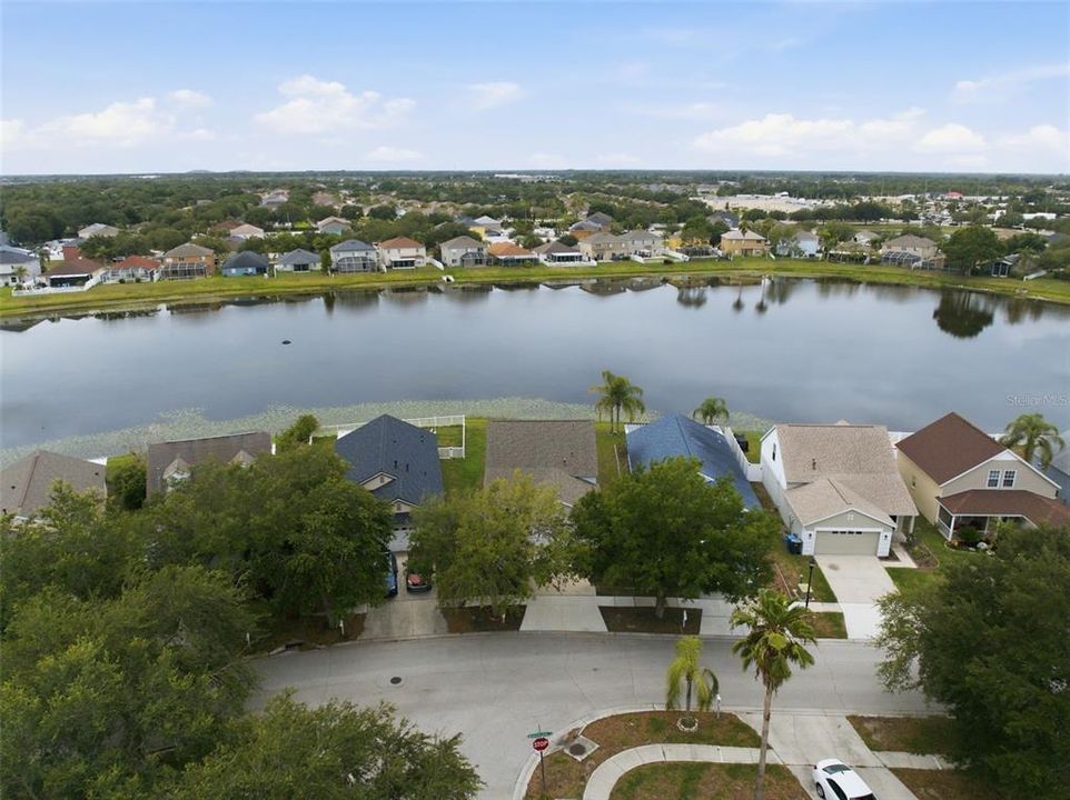 For Rent: $2,450 (4 beds, 2 baths, 1854 Square Feet)