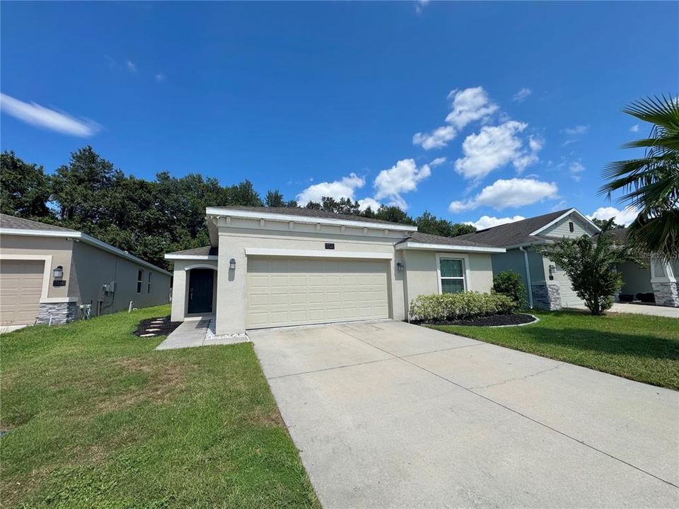 For Rent: $2,000 (4 beds, 2 baths, 1815 Square Feet)