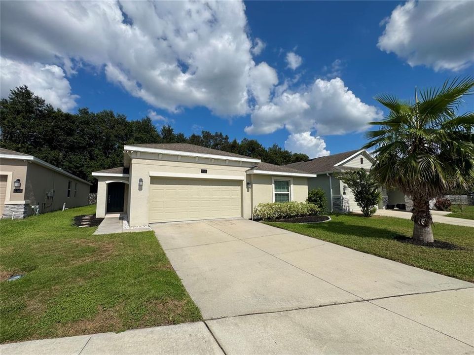 For Rent: $2,000 (4 beds, 2 baths, 1815 Square Feet)