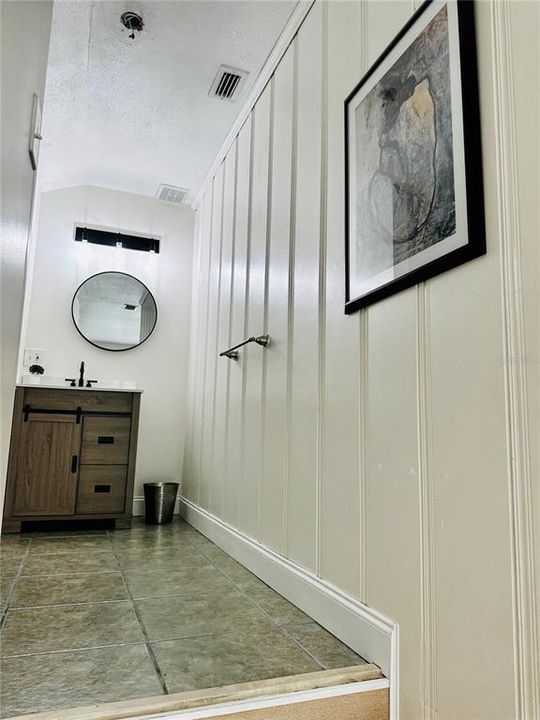 For Rent: $1,400 (1 beds, 1 baths, 780 Square Feet)