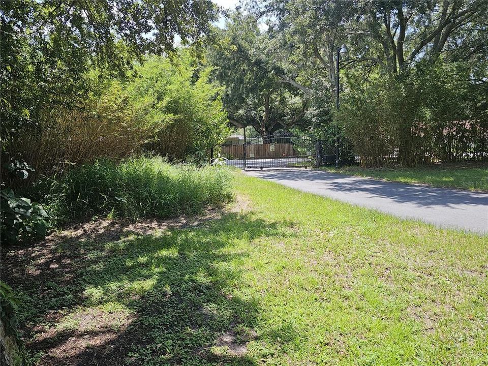 For Sale: $744,900 (4 beds, 2 baths, 1684 Square Feet)