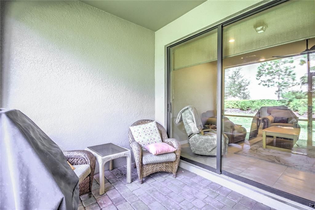 En Venta: $349,000 (2 camas, 2 baños, 1443 Pies cuadrados)