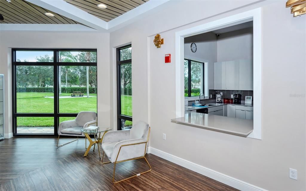 На продажу: $379,900 (2 спален, 2 ванн, 1511 Квадратных фут)