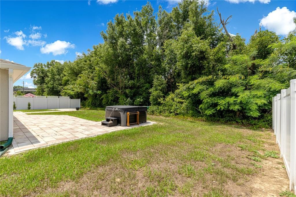 На продажу: $335,000 (4 спален, 2 ванн, 1823 Квадратных фут)