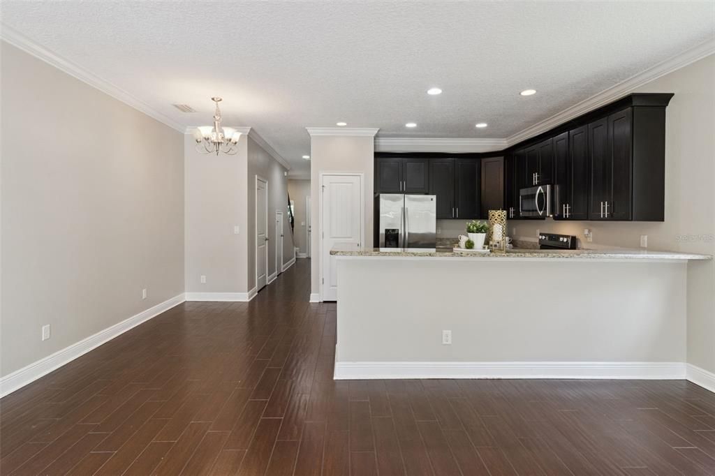 For Sale: $1,125,000 (3 beds, 2 baths, 1561 Square Feet)