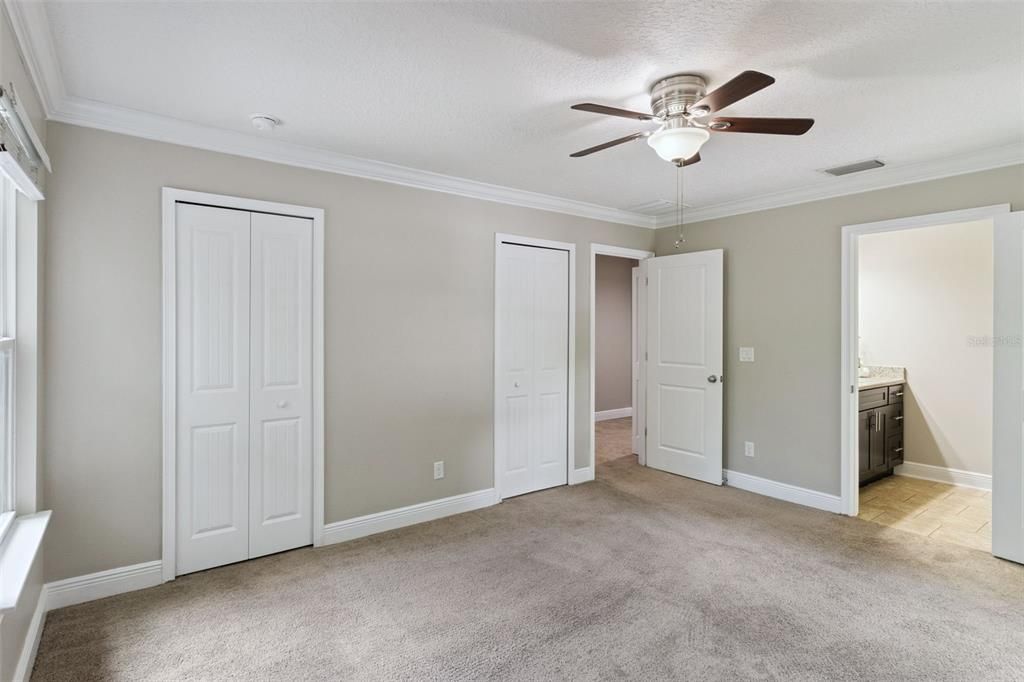 For Sale: $1,125,000 (3 beds, 2 baths, 1561 Square Feet)