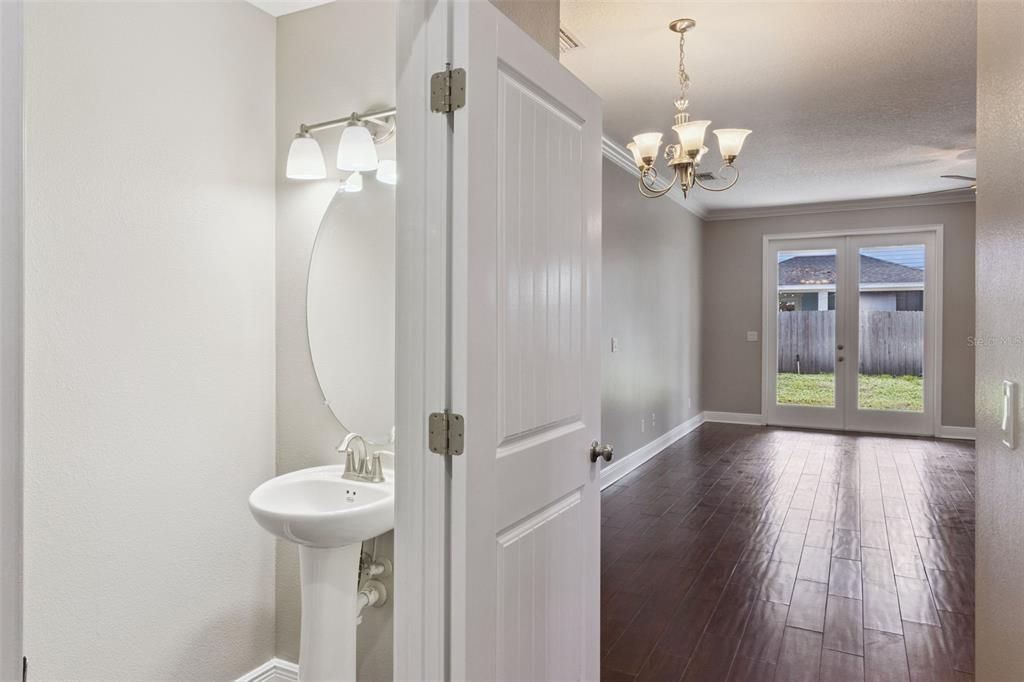 For Sale: $1,125,000 (3 beds, 2 baths, 1561 Square Feet)