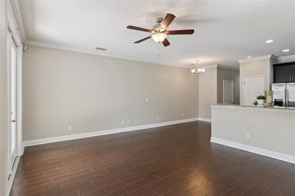 For Sale: $1,125,000 (3 beds, 2 baths, 1561 Square Feet)