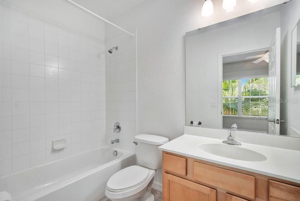 На продажу: $395,000 (3 спален, 3 ванн, 1872 Квадратных фут)