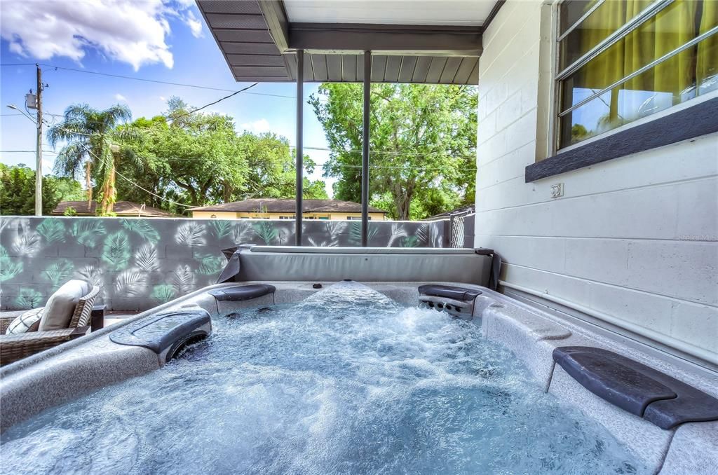 For Rent: $4,900 (3 beds, 3 baths, 1400 Square Feet)