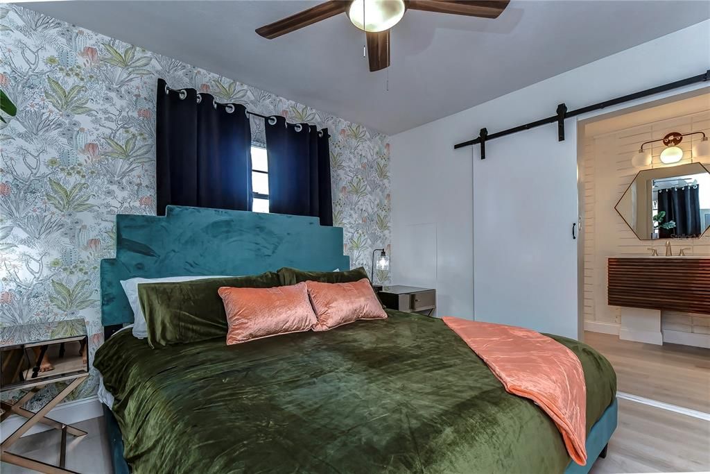 For Rent: $4,900 (3 beds, 3 baths, 1400 Square Feet)