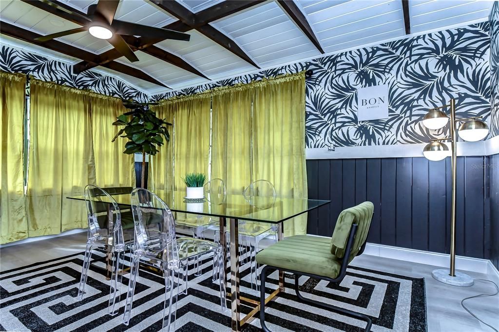 For Rent: $4,900 (3 beds, 3 baths, 1400 Square Feet)