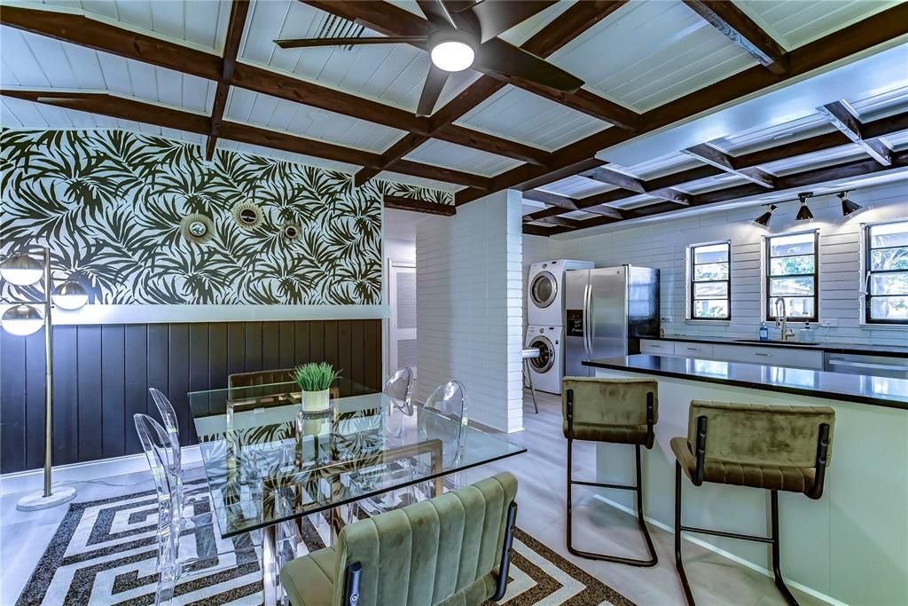 For Rent: $4,900 (3 beds, 3 baths, 1400 Square Feet)