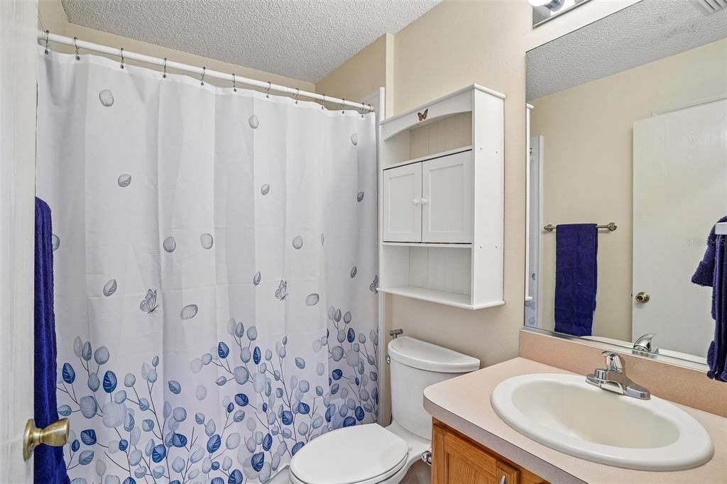 : $325,000 (3 спален, 2 ванн, 1392 Квадратных фут)