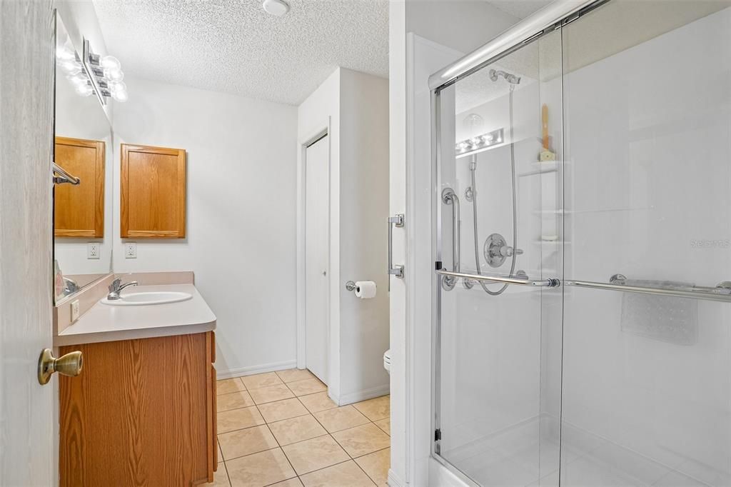 : $325,000 (3 спален, 2 ванн, 1392 Квадратных фут)