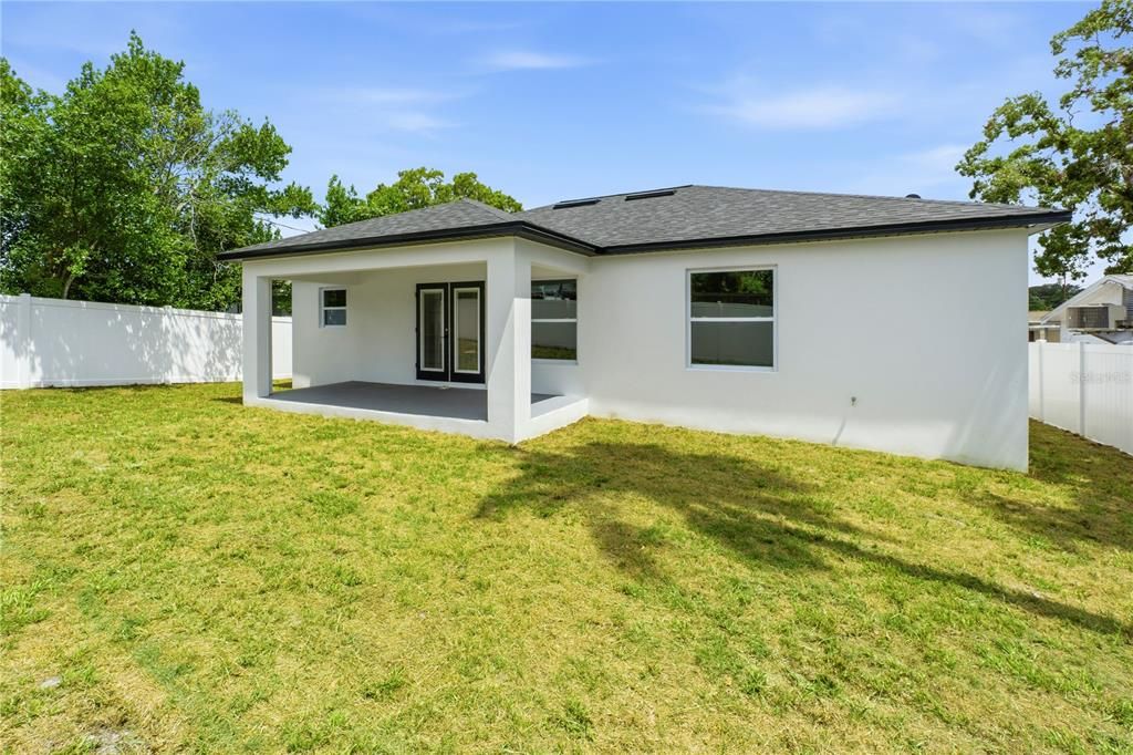 На продажу: $315,000 (3 спален, 2 ванн, 1149 Квадратных фут)