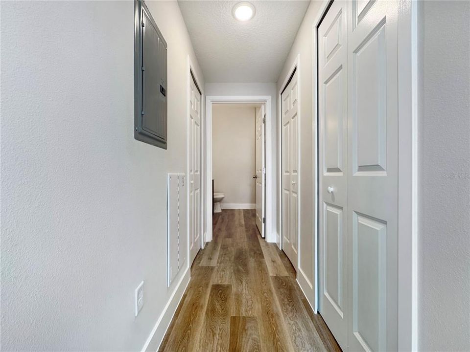 For Sale: $319,000 (3 beds, 2 baths, 1188 Square Feet)