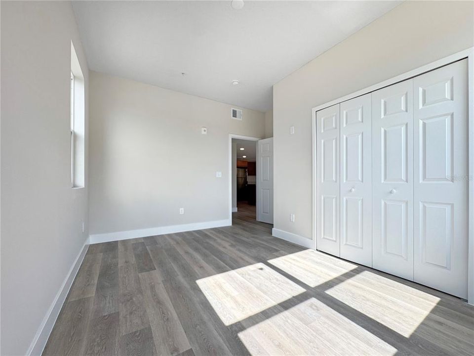 For Sale: $319,000 (3 beds, 2 baths, 1188 Square Feet)