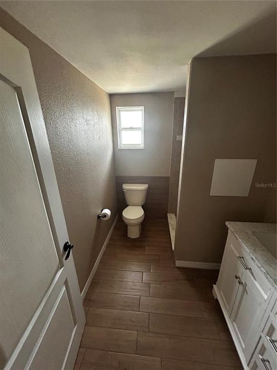 На продажу: $279,900 (3 спален, 2 ванн, 1457 Квадратных фут)