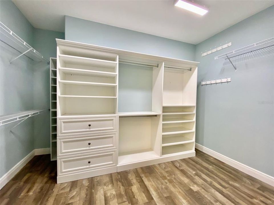 For Rent: $4,150 (4 beds, 3 baths, 2772 Square Feet)