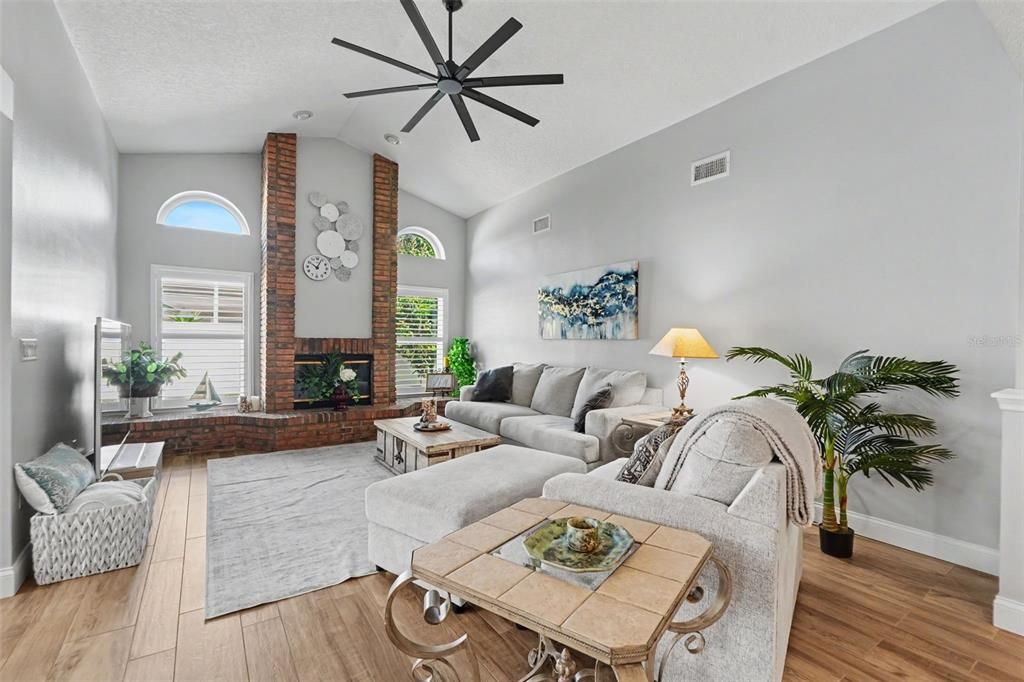 For Sale: $804,900 (3 beds, 2 baths, 2490 Square Feet)