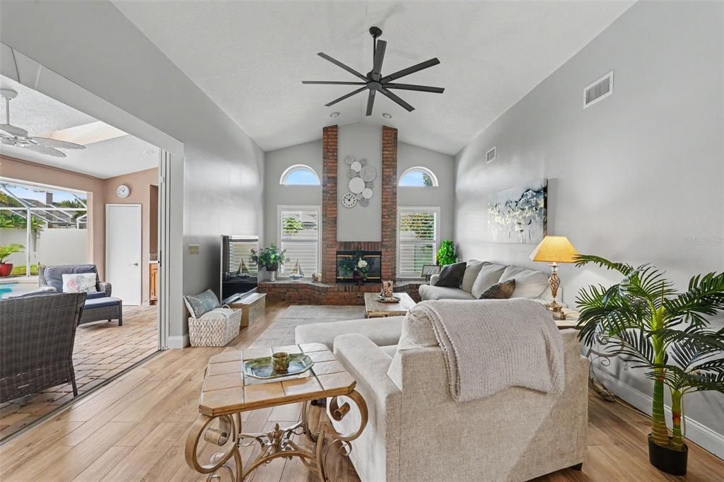 For Sale: $804,900 (3 beds, 2 baths, 2490 Square Feet)