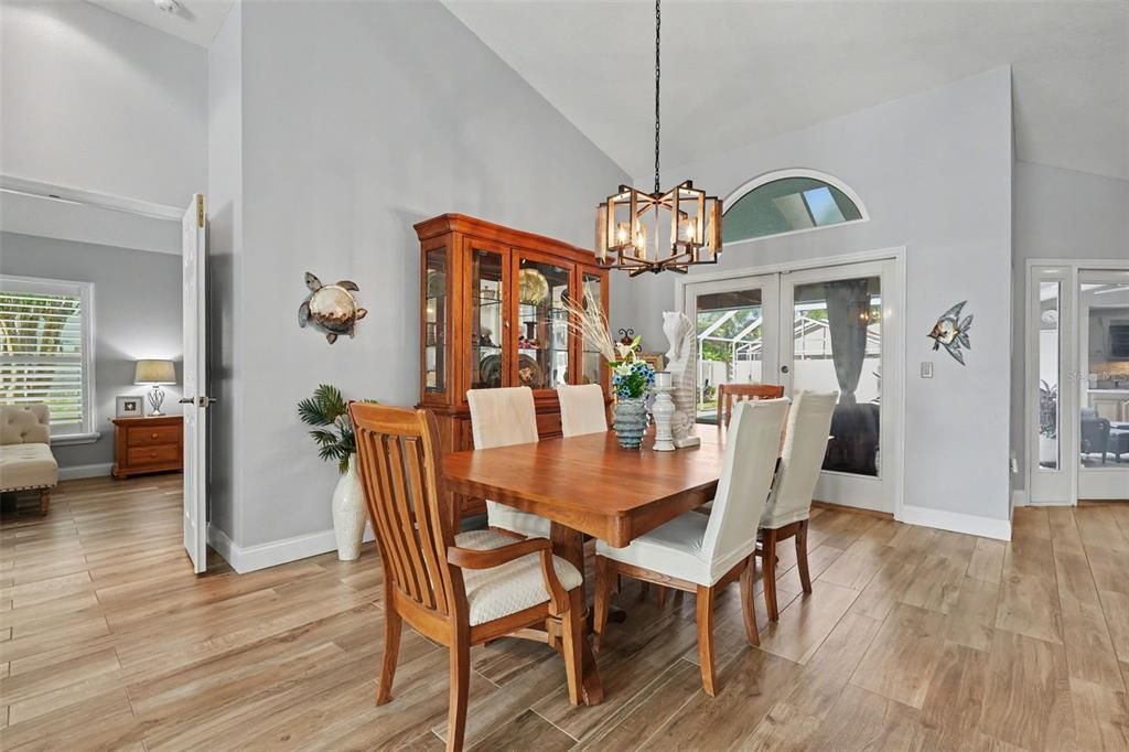 For Sale: $804,900 (3 beds, 2 baths, 2490 Square Feet)