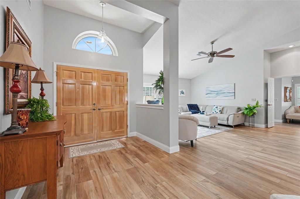For Sale: $804,900 (3 beds, 2 baths, 2490 Square Feet)