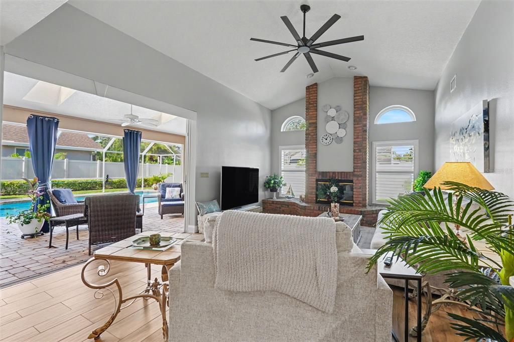 For Sale: $804,900 (3 beds, 2 baths, 2490 Square Feet)