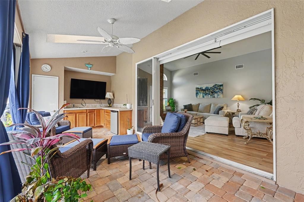 For Sale: $804,900 (3 beds, 2 baths, 2490 Square Feet)