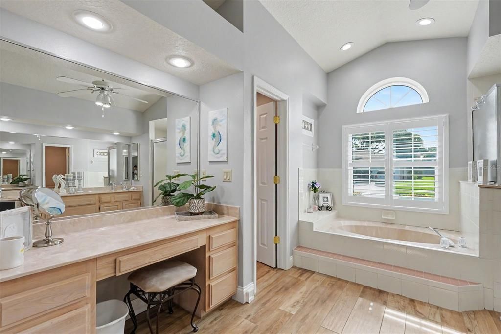 For Sale: $804,900 (3 beds, 2 baths, 2490 Square Feet)