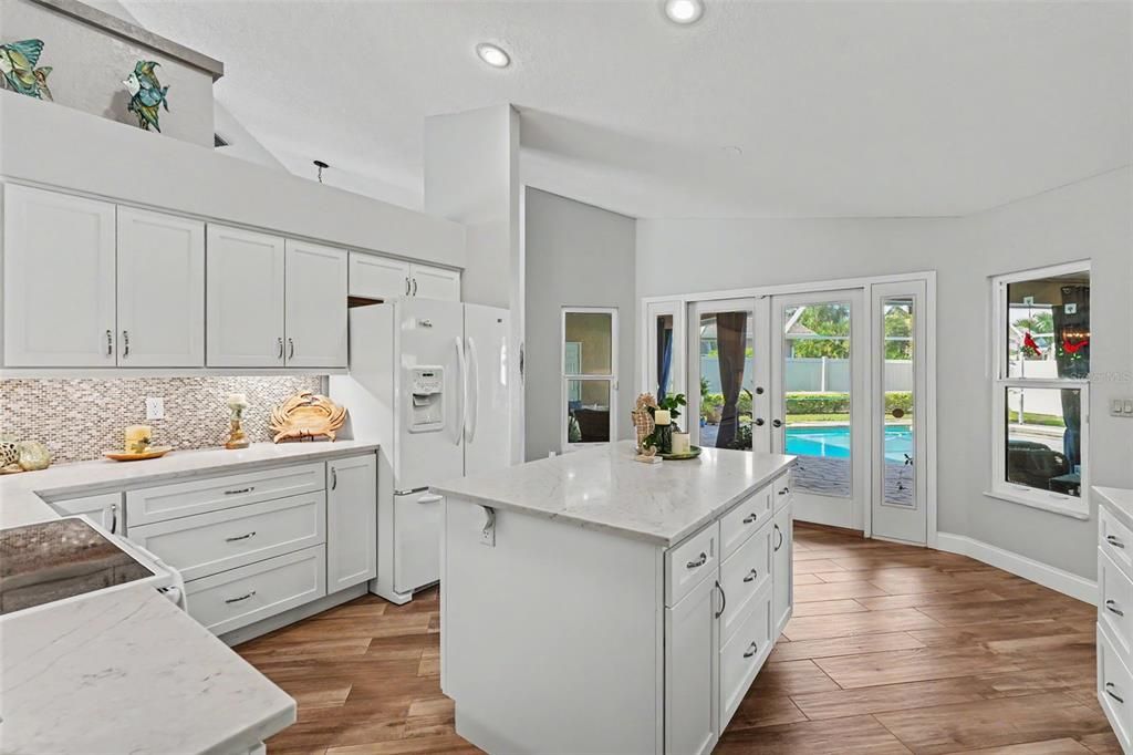For Sale: $804,900 (3 beds, 2 baths, 2490 Square Feet)