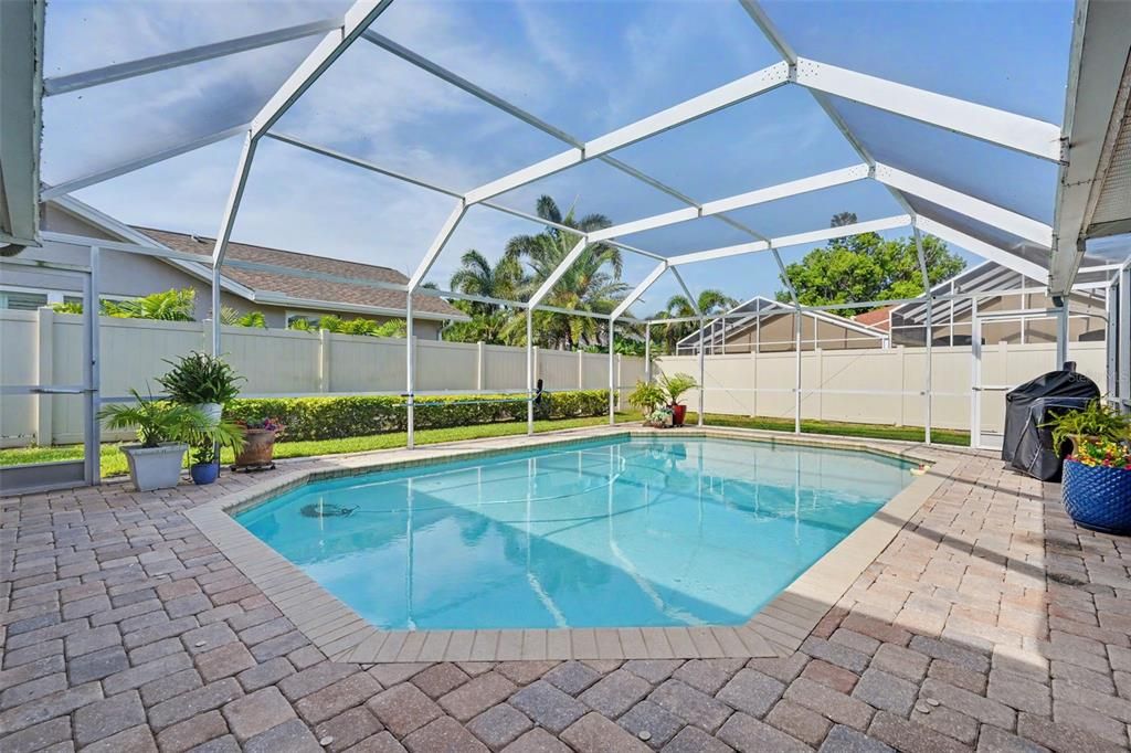 For Sale: $804,900 (3 beds, 2 baths, 2490 Square Feet)