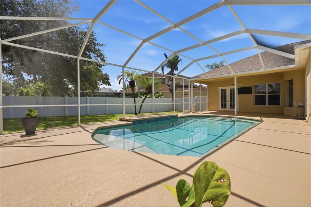 En Venta: $565,000 (4 camas, 2 baños, 2150 Pies cuadrados)