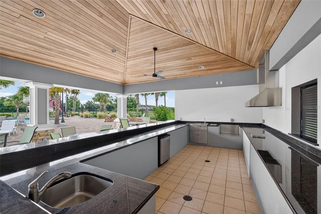 En Venta: $685,000 (4 camas, 3 baños, 2868 Pies cuadrados)