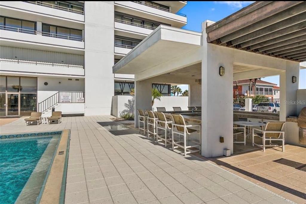 For Sale: $499,000 (2 beds, 2 baths, 1215 Square Feet)