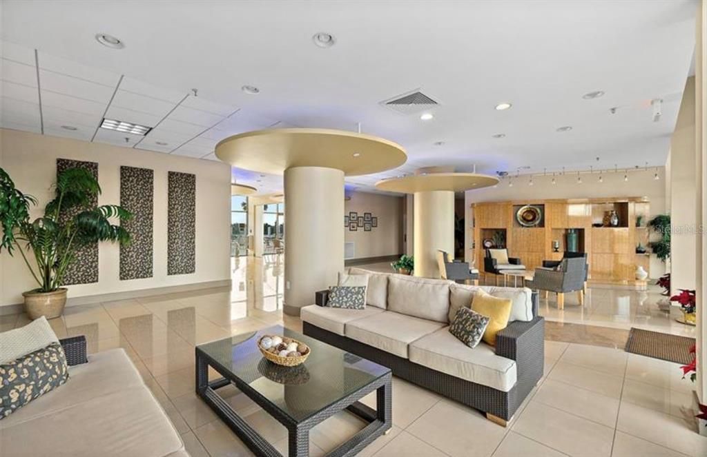 For Sale: $499,000 (2 beds, 2 baths, 1215 Square Feet)