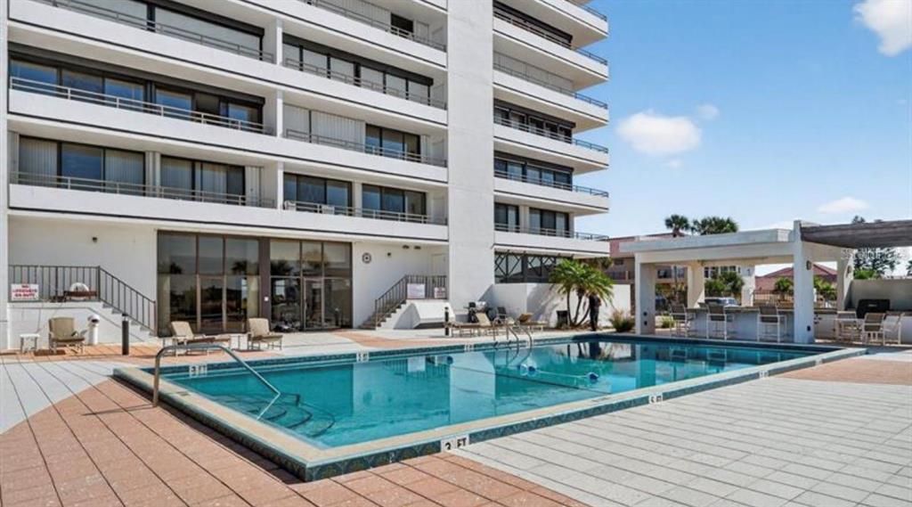 For Sale: $499,000 (2 beds, 2 baths, 1215 Square Feet)