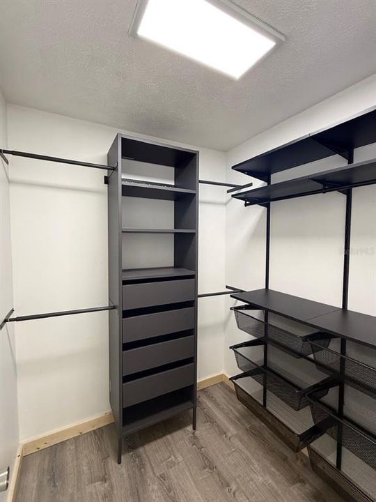 На продажу: $199,500 (2 спален, 2 ванн, 1036 Квадратных фут)