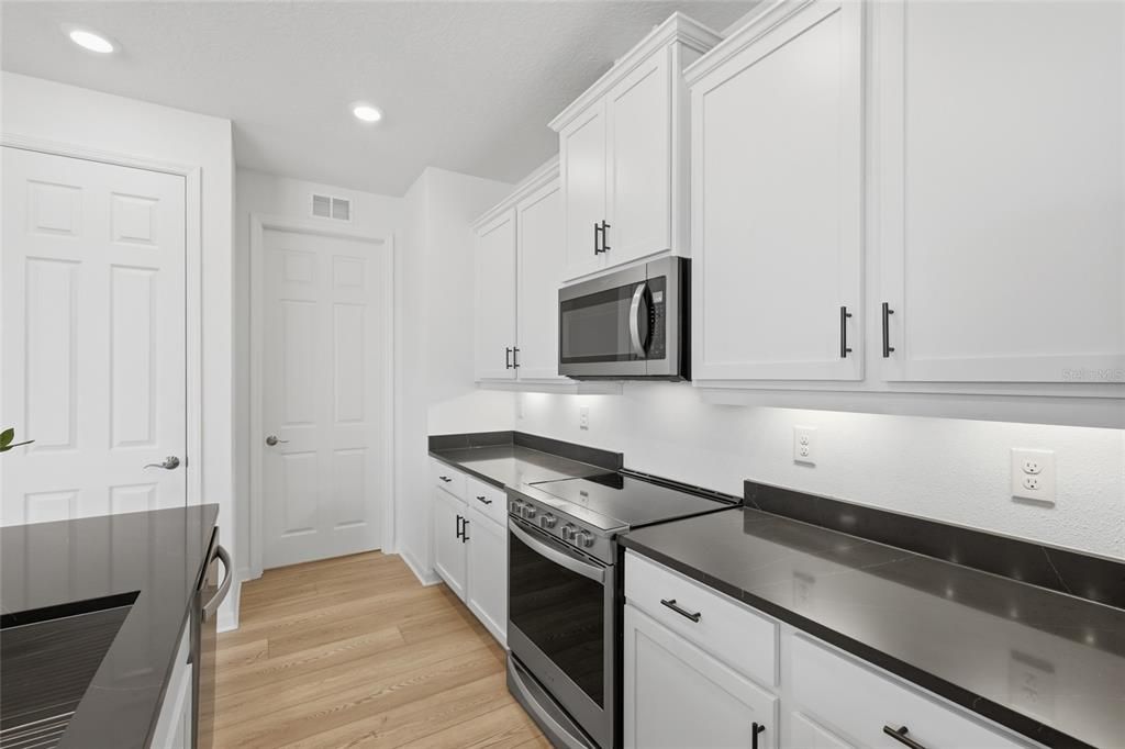 En Venta: $374,900 (3 camas, 2 baños, 1627 Pies cuadrados)