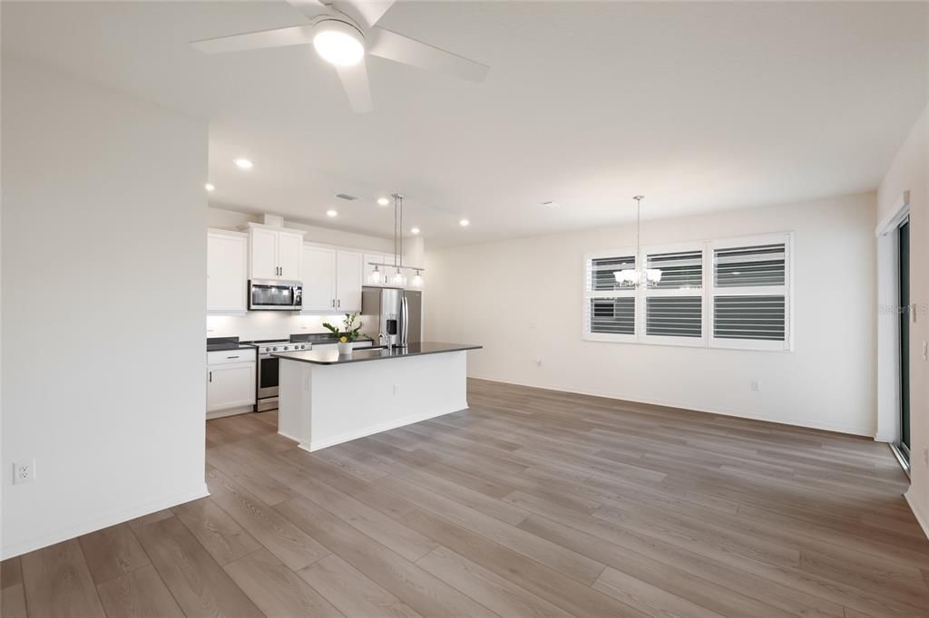 En Venta: $374,900 (3 camas, 2 baños, 1627 Pies cuadrados)