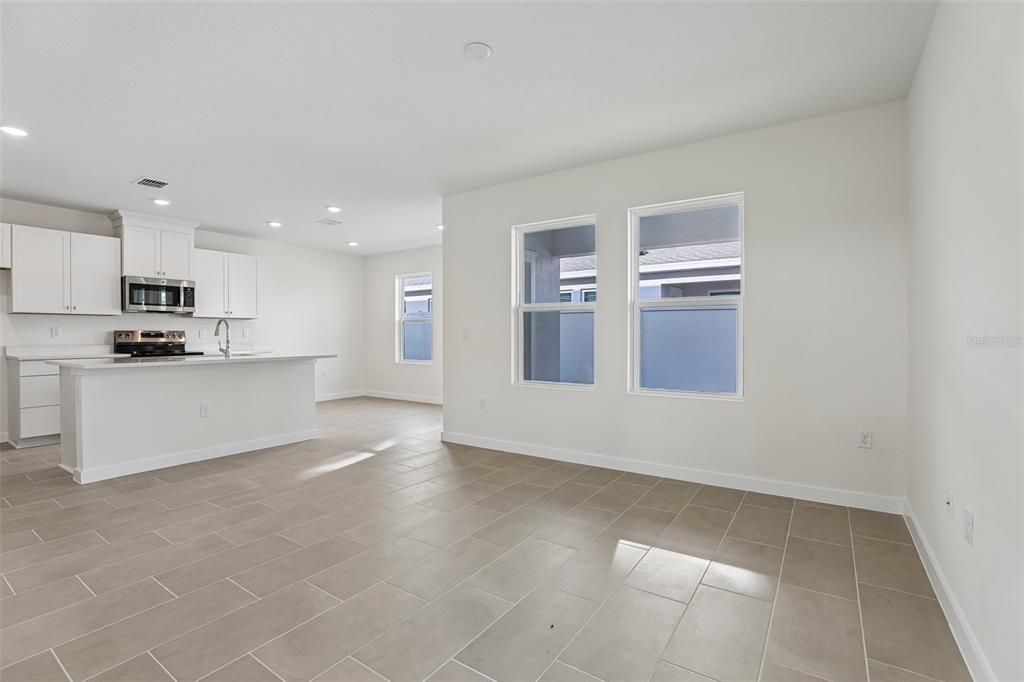 En Venta: $344,990 (3 camas, 2 baños, 1469 Pies cuadrados)